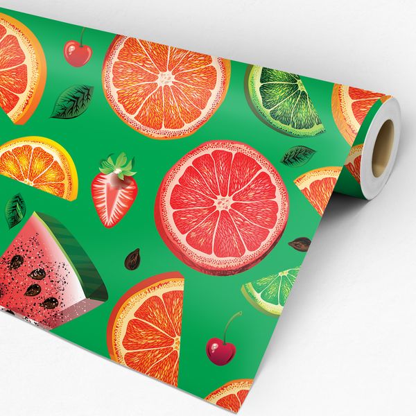Rolo de papel de parede frutas coloridas e fundo verde